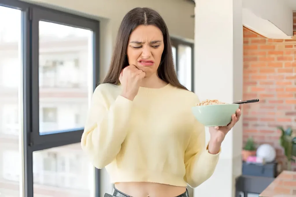 Síntomas que indican que necesitas una endodoncia urgente dificultad al masticar