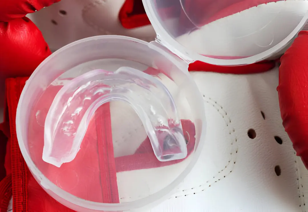 Protectores bucales para prevenir fracturas en el deporte